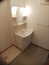 コンパクトで使いやすい洗面所