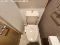 コンパクトで使いやすいトイレです