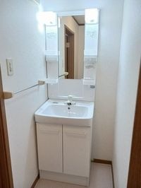 コンパクトで使いやすい洗面所