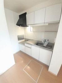 コンパクトなキッチンで掃除もラクラク