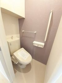 清潔感のあるトイレです