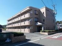 落ち着いた雰囲気の外観です