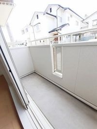 陽当たり良好なバルコニーです