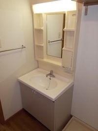 コンパクトで使いやすい洗面所