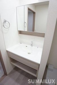 独立洗面台