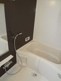 落ち着いた空間のお風呂です