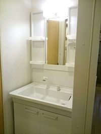 コンパクトで使いやすい洗面所