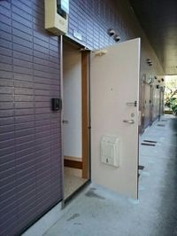 ゆとりのあるエントランスです