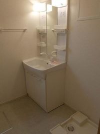 コンパクトで使いやすい洗面所