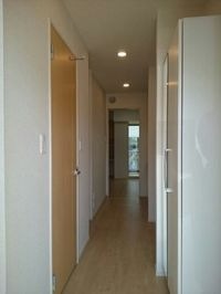 落ち着いた玄関です