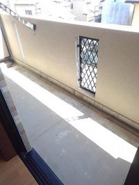 バルコニーからの眺めを楽しみながら食事をしませんか