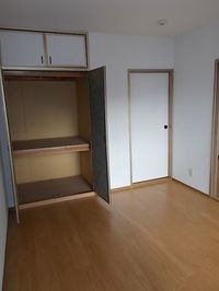 たっぷりとした収納スペースです