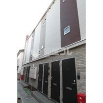シャトー西新宿の外観