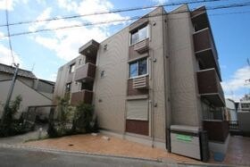 グランデュール森小路の外観