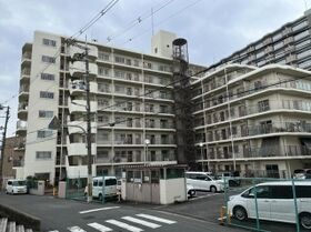 鶴見日光ハイツの外観