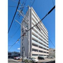 グランドレッセ今里の外観