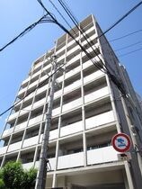エレガンス川上の外観