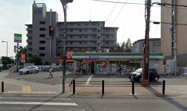 ファミリーマート鶴見緑地東店