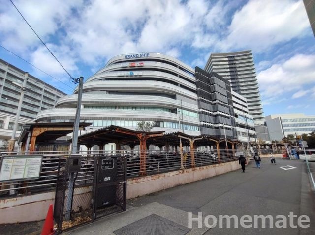ライフ グランシップ大船駅前店