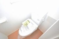 シンプルで使いやすいトイレです