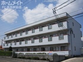 レナ三宅の外観