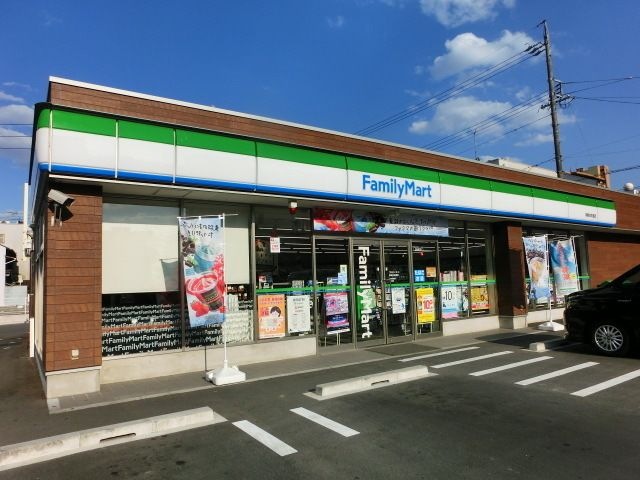 ファミリーマート 下瀬木店