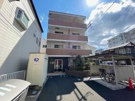 エテルノ河原町の外観