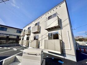 NEW ERA 西の平の外観