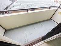 バルコニーがあるので外に洗濯物を干すことができます
