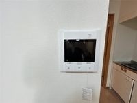 来訪者と会話の出来るTVモニターホン付きです