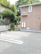 駐車場に車を止められます