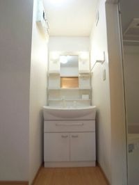 コンパクトで使いやすい洗面所