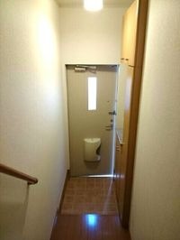 落ち着いた玄関です