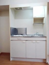 コンパクトなキッチンで掃除もラクラク
