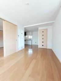 ゆったり過ごせる居間です