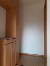 収納もある玄関です