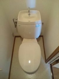 ゆったりとした空間のトイレです