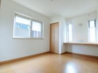 使い勝手のいい寝室です