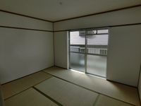 和室ならではの温かな和の空間で寛ぎの時間を過ごせます