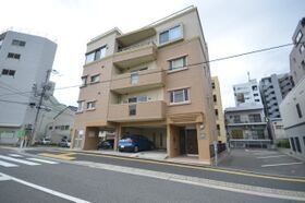 ドミール住吉の外観