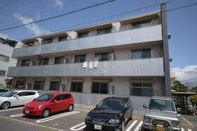 クローバー白島の外観