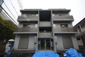 シャングリラ緑井の外観