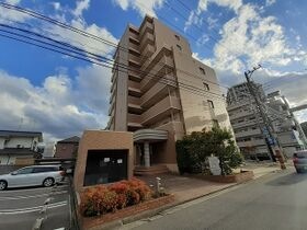 グランジュネッスの外観