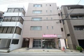 V.let己斐本町の外観