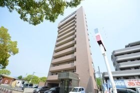 フローラ西原の外観