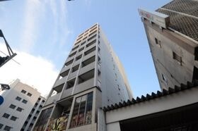 ライブタウン中央通りの外観