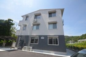 リバーサイド伴中央の外観