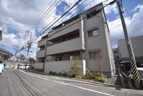 シャトル不動院前の外観