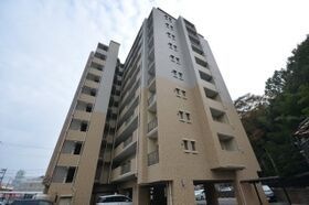 スカイアヴェニューの外観