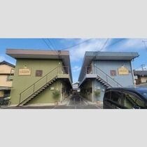 オリーブと朝のアールグレイの外観